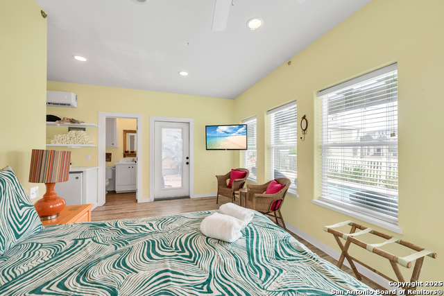 Listing photo id 31 for 2525 11th St S 49