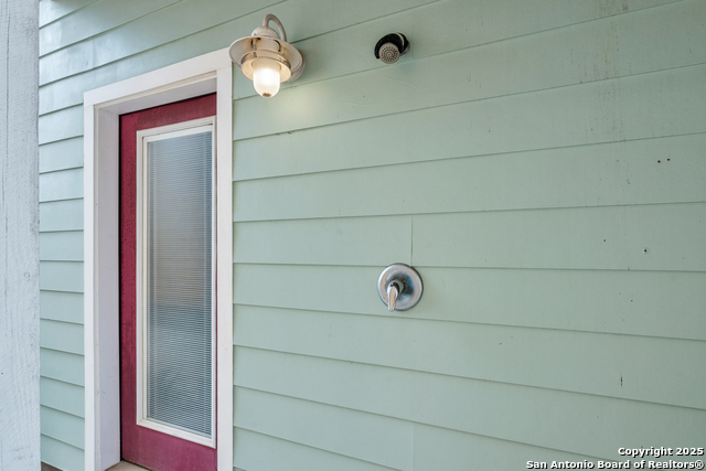Listing photo id 37 for 2525 11th St S 49