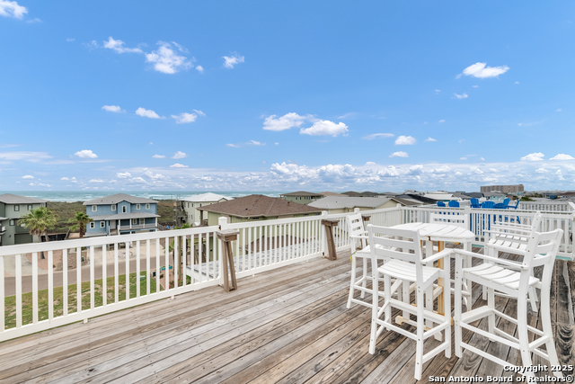Listing photo id 2 for 2525 11th St S 49