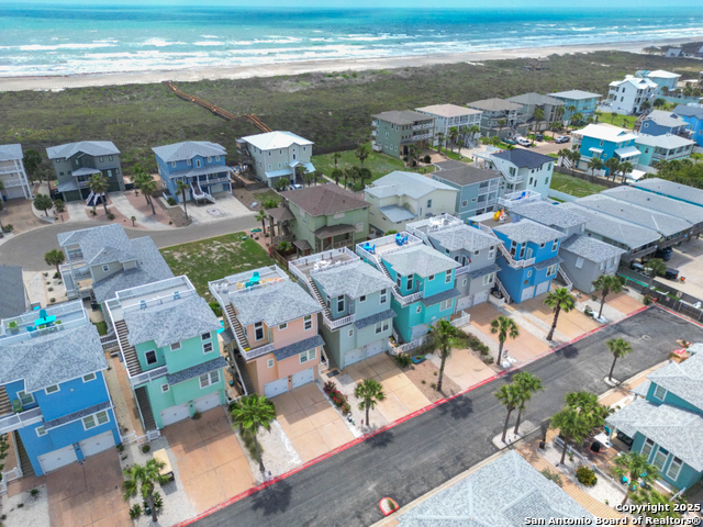 Listing photo id 39 for 2525 11th St S 49