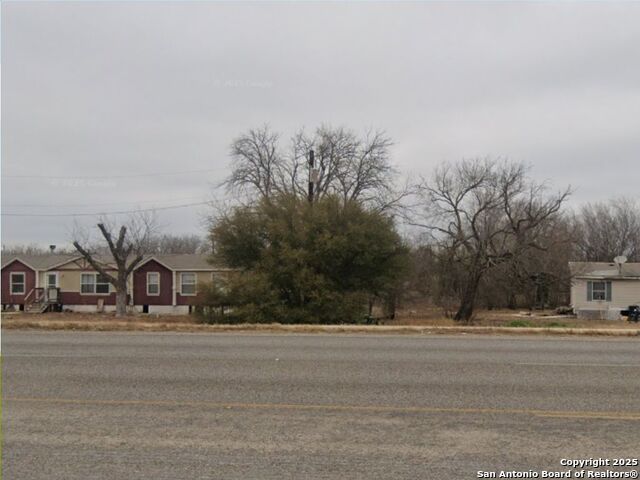 Listing photo id 1 for 2806 Us Highway 90