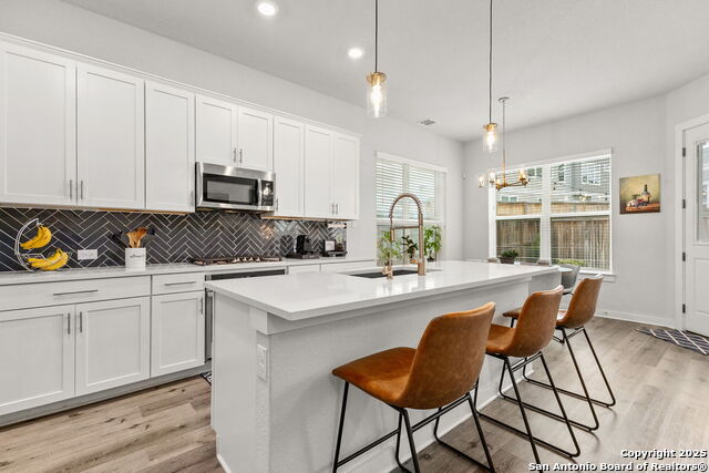 Image 11 of 27 For 5843 Whitby Road, Unit 33