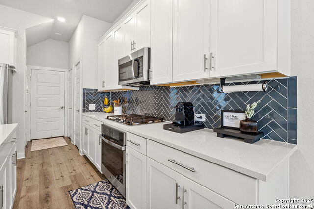 Image 12 of 27 For 5843 Whitby Road, Unit 33