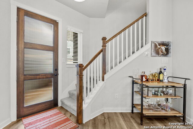 Image 4 of 27 For 5843 Whitby Road, Unit 33