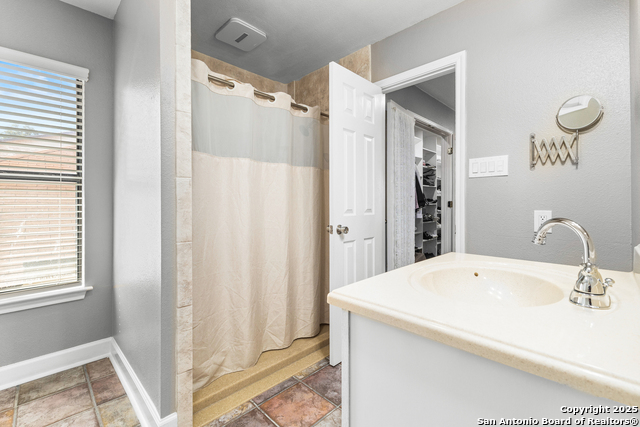 Image 22 of 41 For 9502 Campton Farms