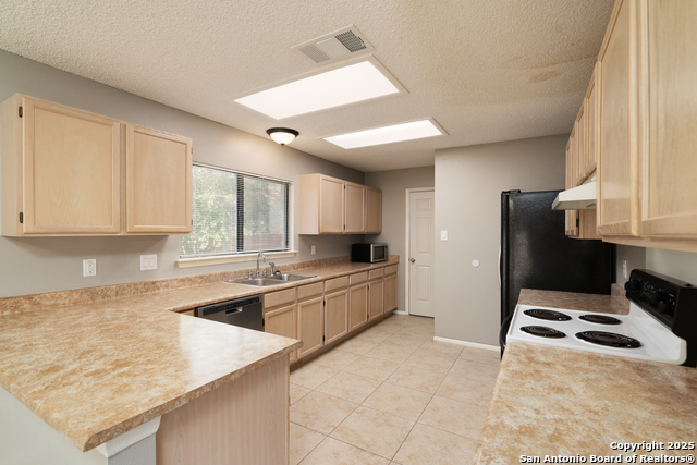Image 23 of 26 For 9614 Fern Crest