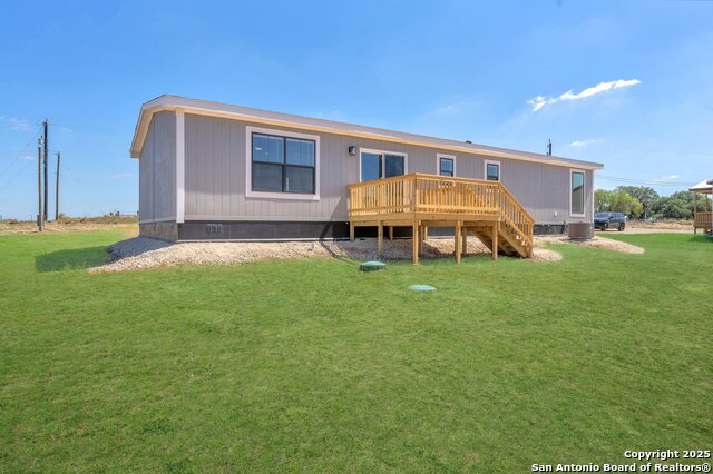 Listing photo id 6 for 132 Syrah St
