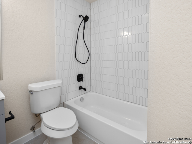 Listing photo id 9 for 9814 Shawnee Blf