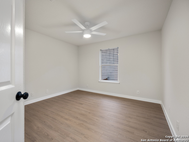 Listing photo id 20 for 9814 Shawnee Blf
