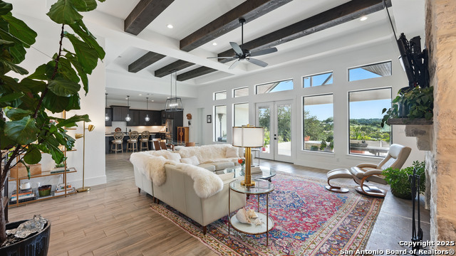 Listing photo id 11 for 191 Crane Cir