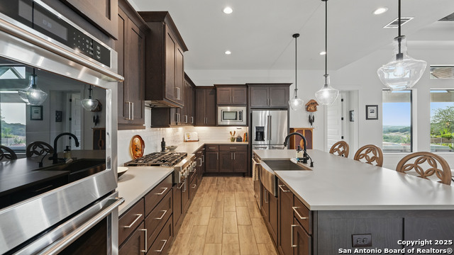 Listing photo id 17 for 191 Crane Cir