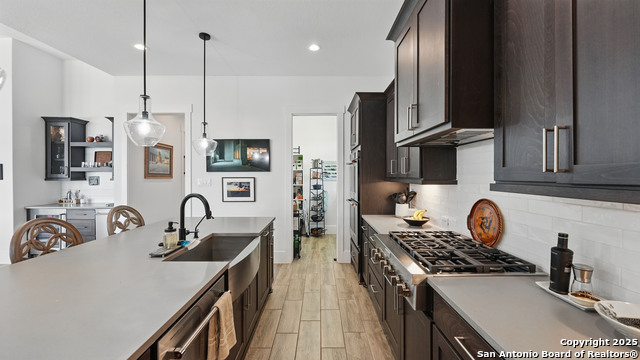 Listing photo id 19 for 191 Crane Cir
