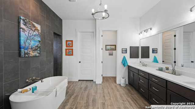 Listing photo id 25 for 191 Crane Cir