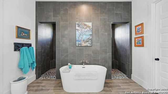Listing photo id 27 for 191 Crane Cir