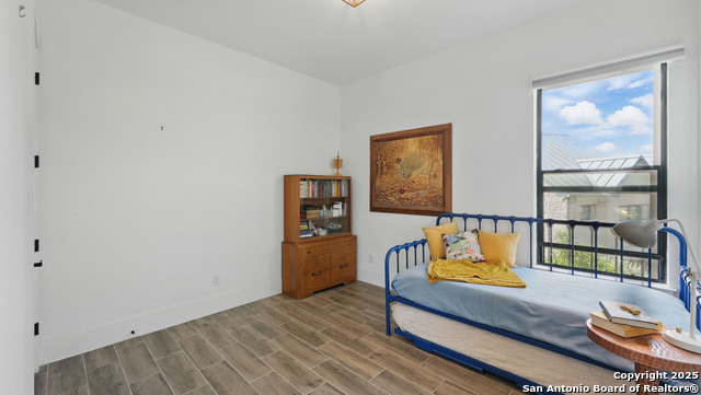 Listing photo id 31 for 191 Crane Cir