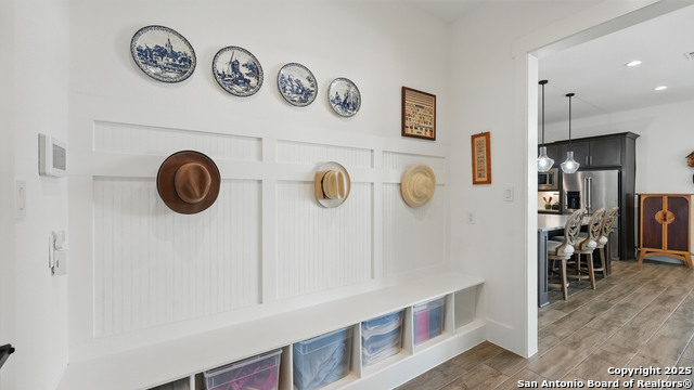 Listing photo id 34 for 191 Crane Cir