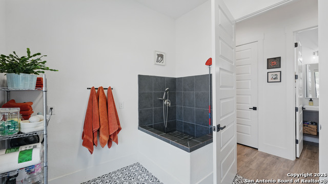 Listing photo id 35 for 191 Crane Cir