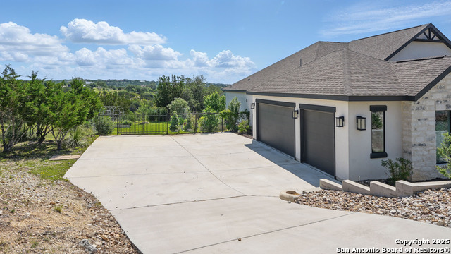 Listing photo id 42 for 191 Crane Cir