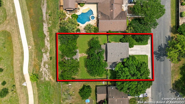 Image 33 of 37 For 306 Chaparral Creek