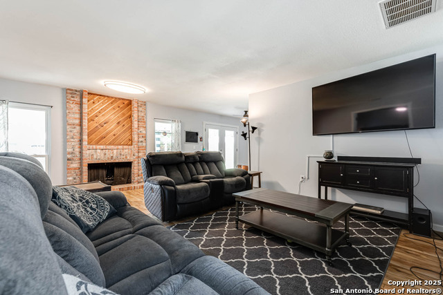 Image 5 of 22 For 6719 Timberhill