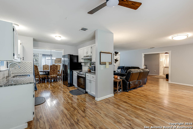 Image 6 of 22 For 6719 Timberhill