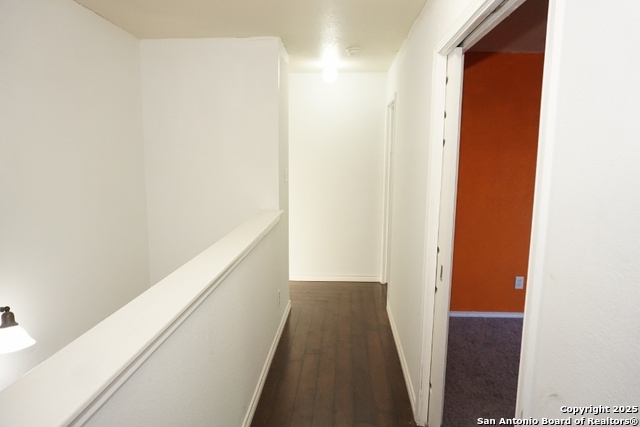 Listing photo id 14 for 2302 Pue Rd