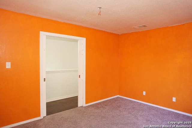 Listing photo id 16 for 2302 Pue Rd