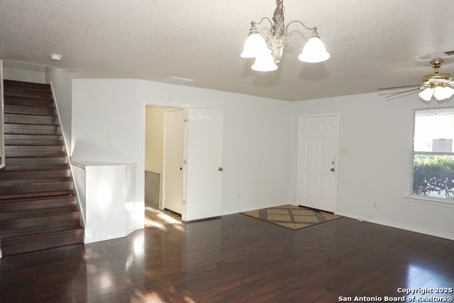 Listing photo id 4 for 2302 Pue Rd