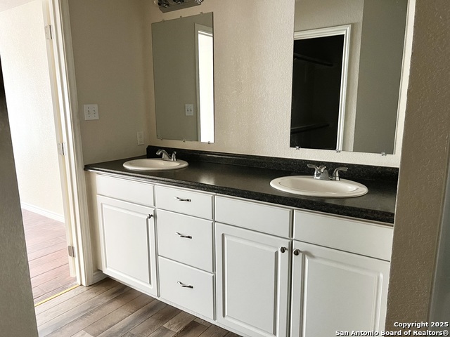 Listing photo id 5 for 105 Sunnyside Drive