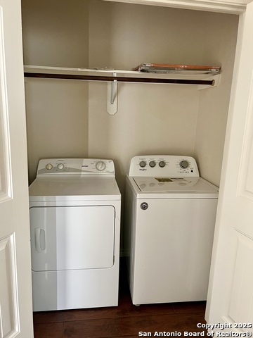 Listing photo id 7 for 105 Sunnyside Drive