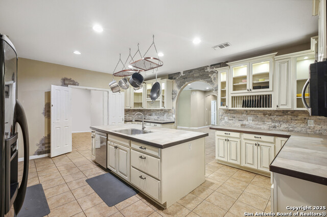 Image 15 of 41 For 766 County Road 2651