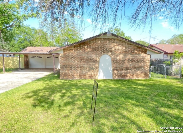 Details for 102 Dalewood Dr, Converse, TX 78109