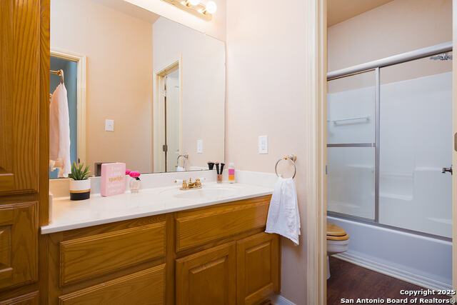 Image 17 of 18 For 552 Mountain Oaks