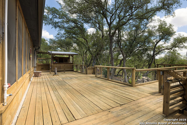 Image 8 of 18 For 552 Mountain Oaks