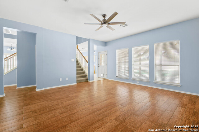 Image 10 of 31 For 8818 Sarasota Woods