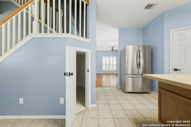 Image 14 of 31 For 8818 Sarasota Woods