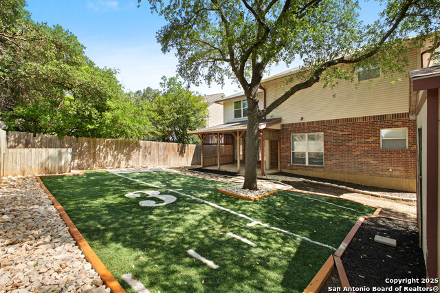 Image 28 of 31 For 8818 Sarasota Woods