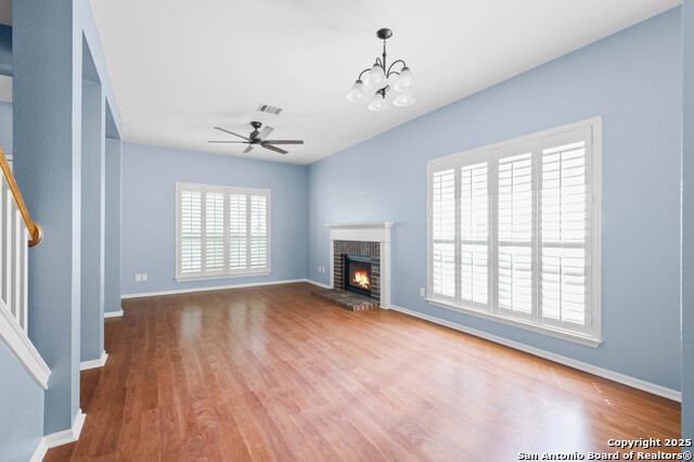 Image 7 of 31 For 8818 Sarasota Woods