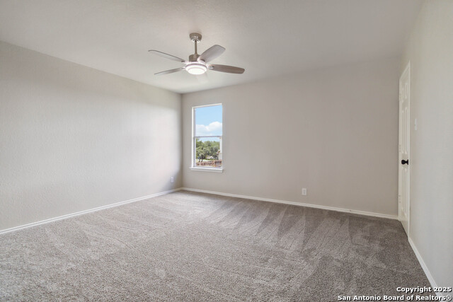Listing photo id 18 for 6923 Dashmoor Creek