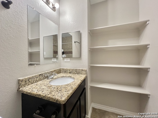 Image 11 of 17 For 4924 Stowers Blvd