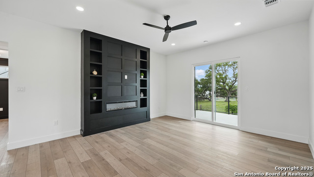 Image 12 of 42 For 104 Creede St