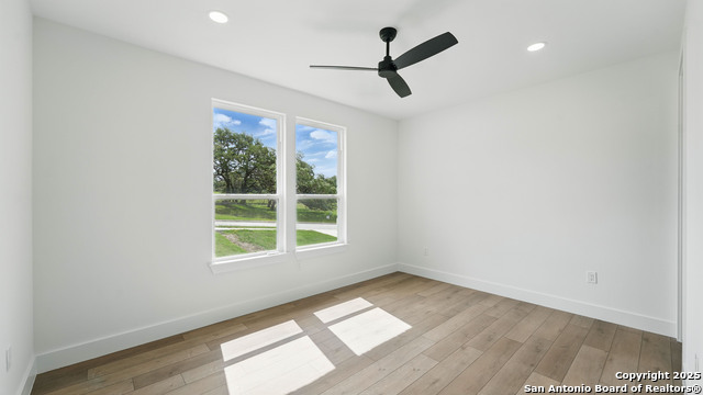 Image 18 of 42 For 104 Creede St