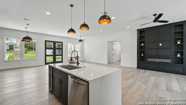 Image 6 of 42 For 104 Creede St