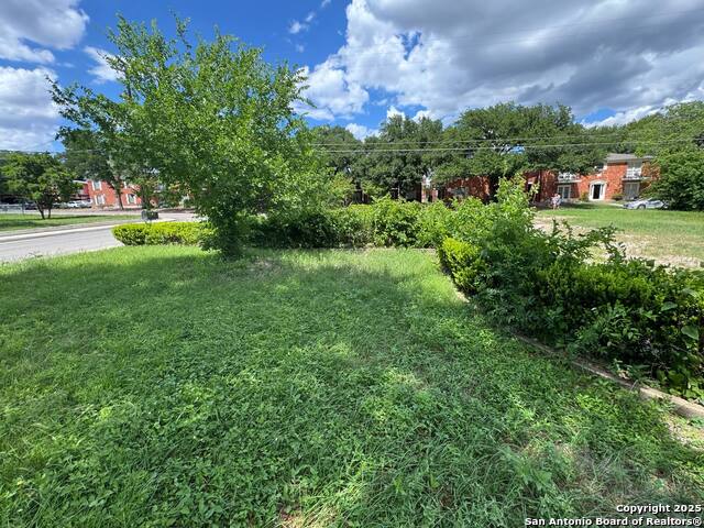 Image 11 of 13 For 102 Leisure Dr