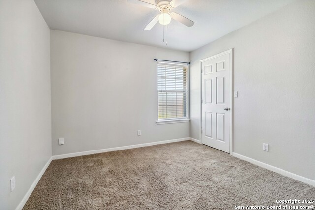 Listing photo id 17 for 1531 Dustin Cade Dr
