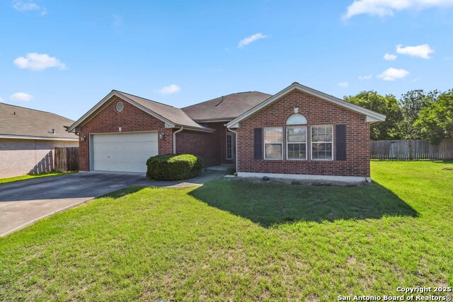 Listing photo id 0 for 1531 Dustin Cade Dr