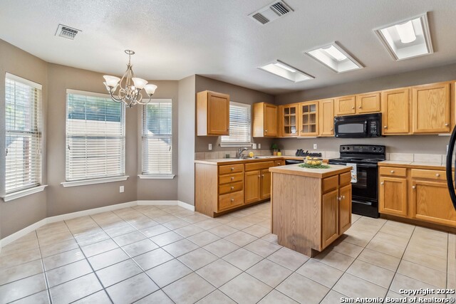 Listing photo id 4 for 1531 Dustin Cade Dr