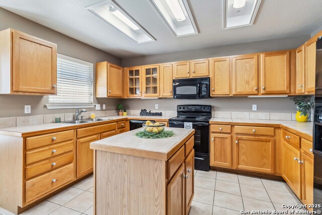 Listing photo id 6 for 1531 Dustin Cade Dr