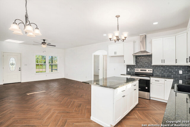 Listing photo id 22 for 1615 Guadalupe N
