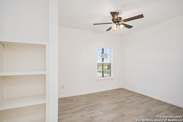 Listing photo id 5 for 1615 Guadalupe N